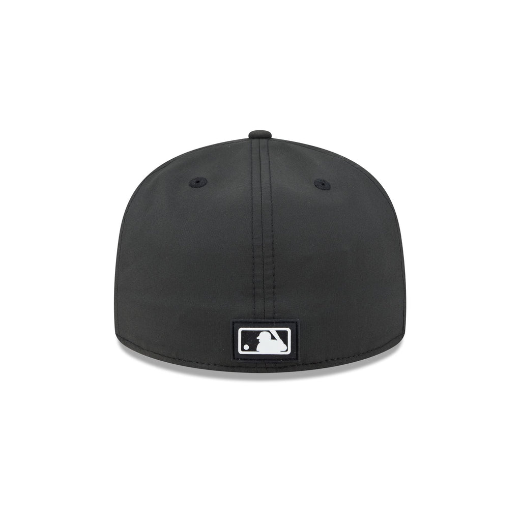 Seattle Mariners 2026 Clubhouse Black & White 59FIFTY Fitted Hat