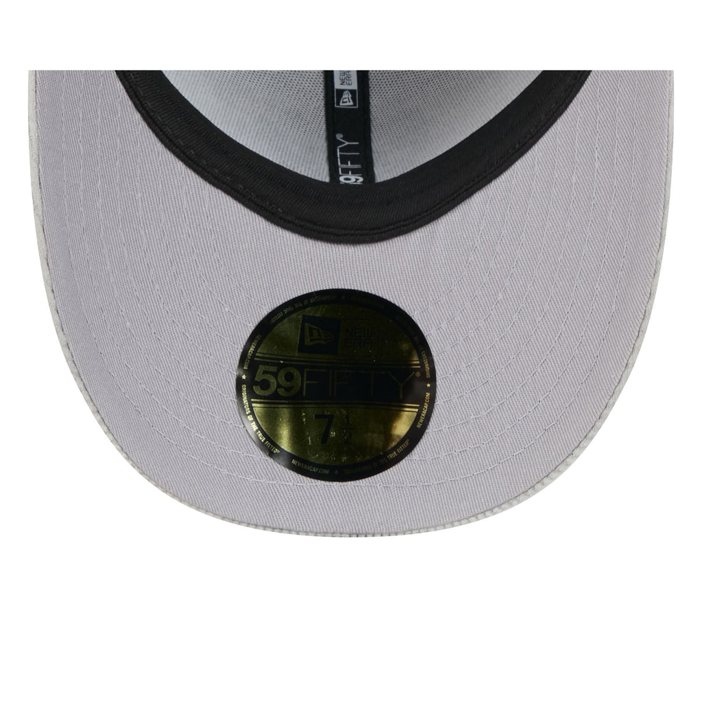 Milwaukee Bucks Light Gray Corduroy 59FIFTY Fitted Hat